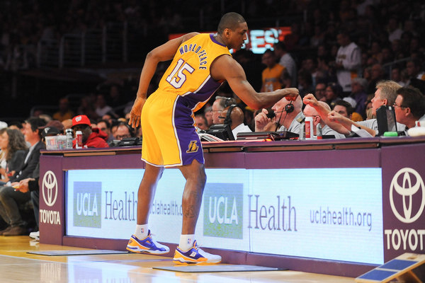 经引发媒体 经引发媒体