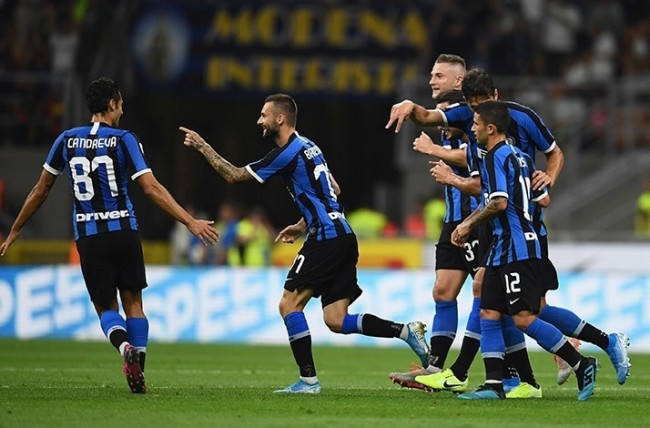 乔治送上了 乔治送上了