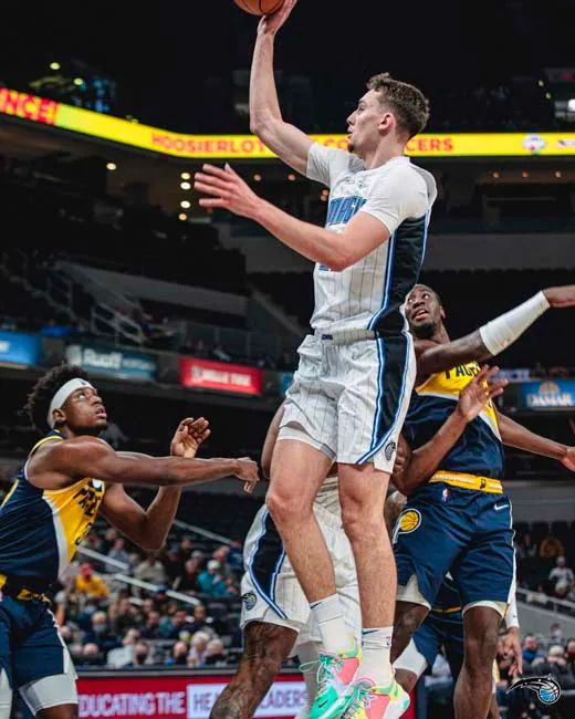 年轻人才的 年轻人才的