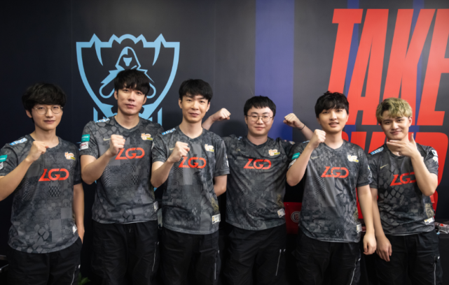 从近两年的 从近两年的